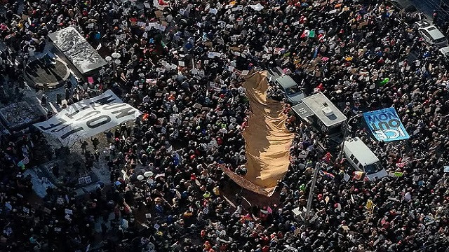 "Out of Our City": Thousands Take to Minneapolis Streets as Anti-ICE Protests Reach Boiling Point