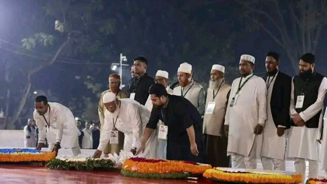 Opposition Leader Pays Tribute to Language Martyrs at Central Shaheed Minar