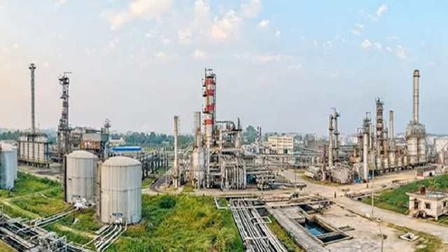 Bangladesh’s Sole State-Owned Refinery Shuts Down Amid Crude Oil Shortage