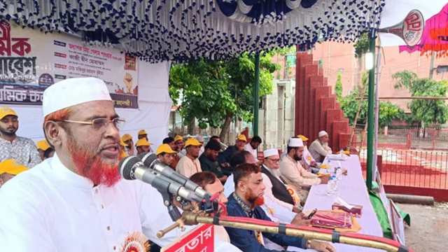 Jamaat Leader Claims Referendum Rejects BNP Dissent, Urges Government Action