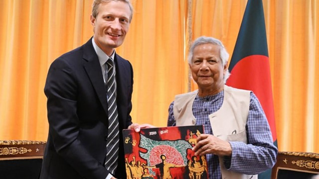 WFP chief meets with chief advisor on Rohingya crisis and school feeding program