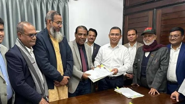 Tarique Rahman Signs Nomination Papers for Dhaka-17 and Bogura-6 Seats