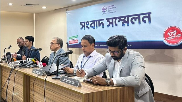 2 Candidates in Election Concealed Information about Dual Citizenship and Assets in Affidavits