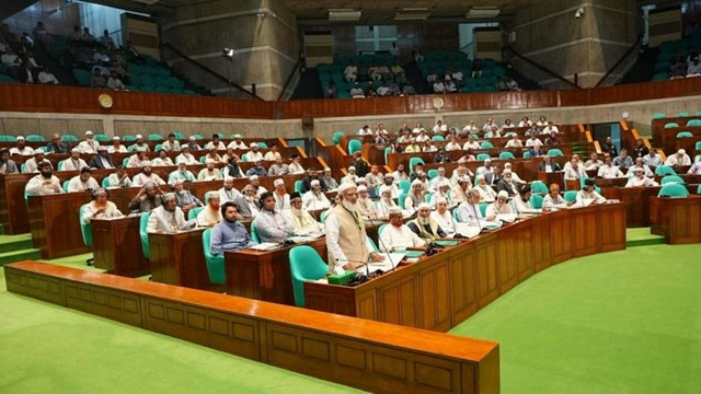 Opposition Walks Out of Parliament Over Constitutional Reform Proposal