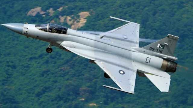Pakistan Transfers JF-17 Block III Simulator to Bangladesh, Signaling Possible Fighter Jet Deal