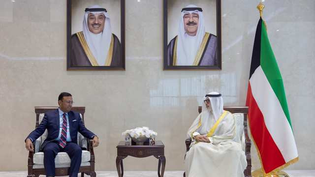 Bangladesh Delivers First Shipment of Food Aid to Kuwait
