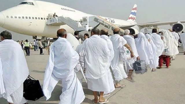 Bangladesh Urges Saudi Arabia to Cut Hajj Flight Charges