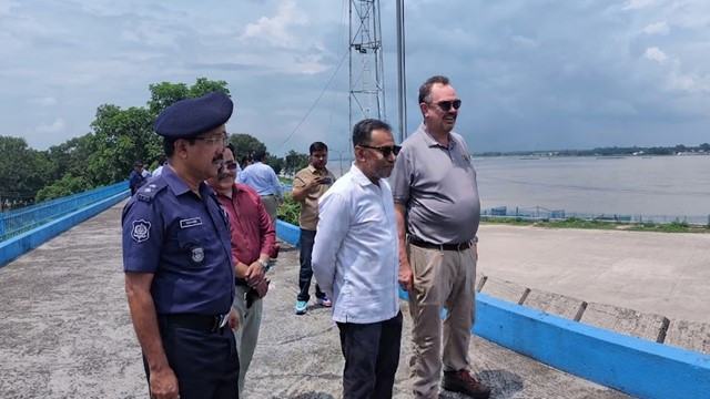 U.S. Ambassador Visits Teesta Barrage, Reviews Irrigation Project in Northern Bangladesh
