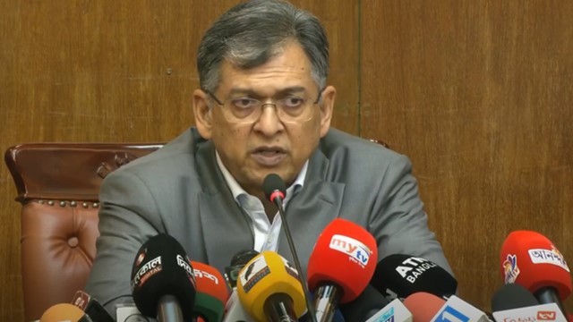 Bangladesh to Set Up Two Army Camps Near Rohingya Camps in Cox’s Bazar