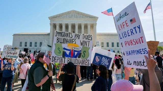 Trump’s Bold Immigration Move Faces Supreme Court Setback Over Birthright Citizenship