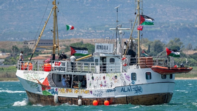 Two Greek Ships Join Palestinian Aid Flotilla Bound for Gaza