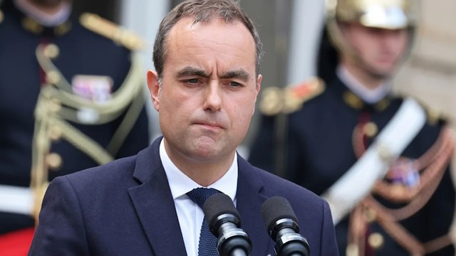 France's New PM Resigns Less Than A Month After Taking Office