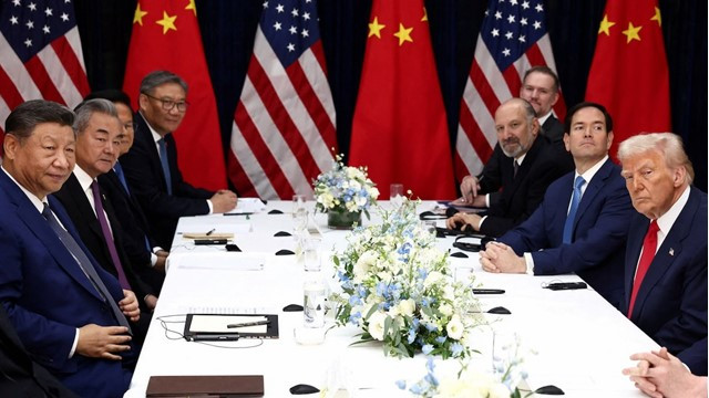 Trump Rejects Global Free Trade; APEC Summit Begins with Xi