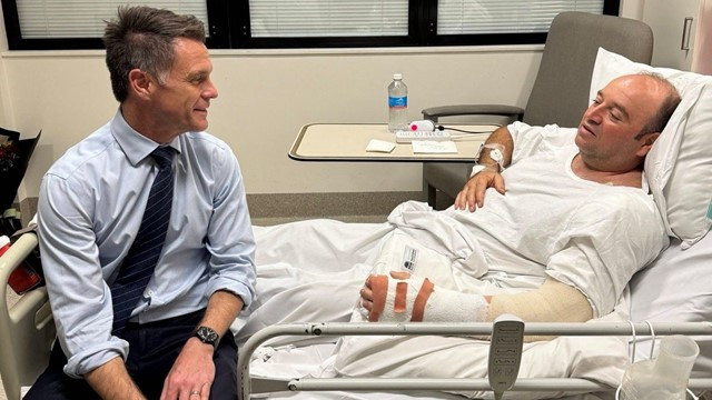 Muslim Man Hailed as Hero After Disarming Gunman During Bondi Beach Shooting