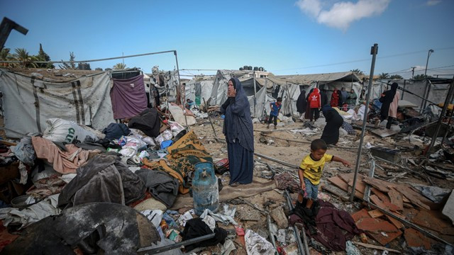 Israel Accused of Nearly 970 Ceasefire Violations in Gaza Since October