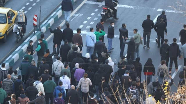 Two Killed as Protests Over Rising Living Costs Turn Violent in Iran’s Lordegan