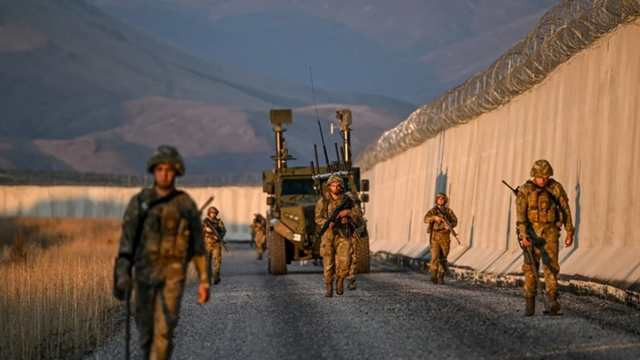 Turkey Considers Buffer Zone Near Iran Border Amid Fears of Government Collapse in Tehran