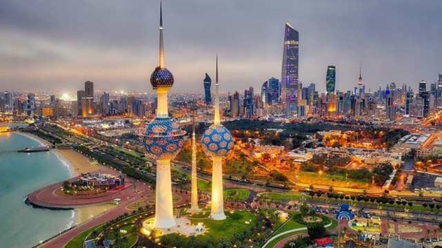 Kuwait Flags 8,849 Companies Over Wage Violations, Tightens Salary Deduction Rules