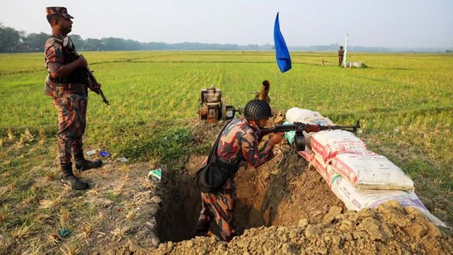 Human Rights Watch Alleges Forced Pushbacks of Bengali Muslims from India to Bangladesh