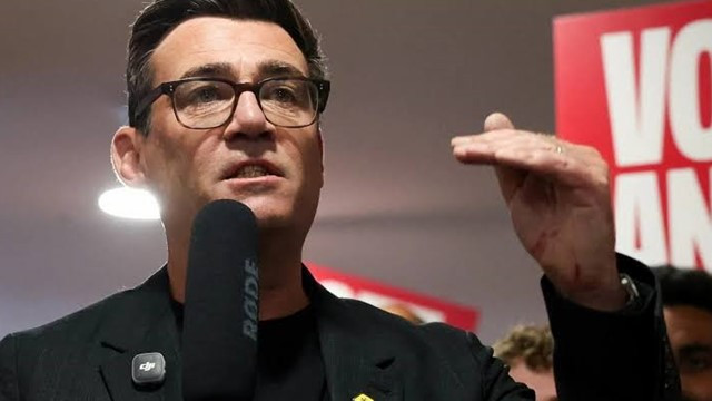 Andy Burnham Wins Macclesfield By-Election in Landslide, Fueling Speculation Over Labour Leadership Challenge