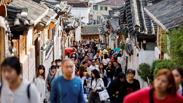 Japan to Raise Visa Fees for Foreign Nationals for the First Time in Nearly 50 Years
