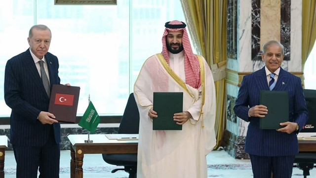 Saudi Arabia, Türkiye and Pakistan Sign Joint Defence Agreement