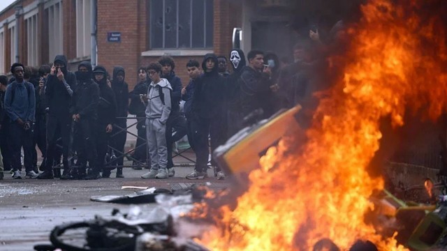 Student Protests Over Education Crisis Turn Violent Across France