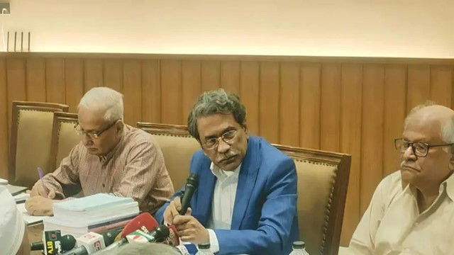Dialogue between Bangladeshi political parties and the Consensus Commission till May 15