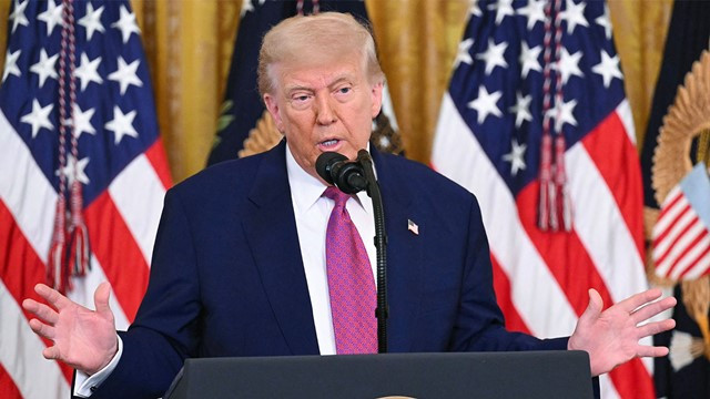 Trump urges Iran to make Deal before Serious Damage is done