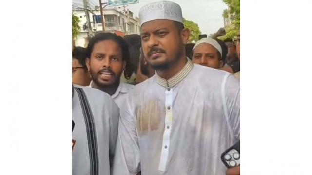 NCP Leader Nasiruddin Patwari Attacked, Egged in Jhenaidah; At Least 6 Injured