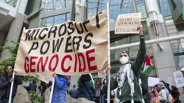 Microsoft Headquarters Vandalized, 4 People Fired
