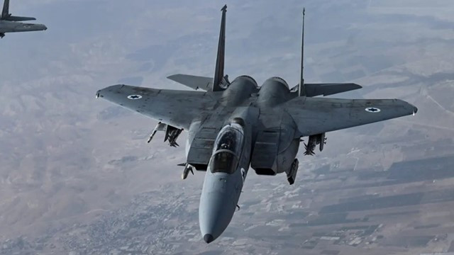 Iran’s IRGC Claims Destruction of US F-15E Fighter Jet; Washington Denies