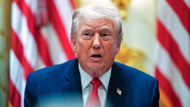 Trump Extends Deadline for Iran to Reopen Strait of Hormuz by 10 Days