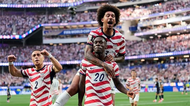 USA Thrash Paraguay 4-1 in World Cup Opener