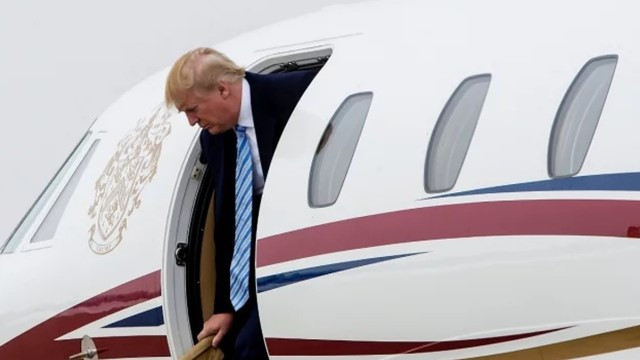 Trump Switched Aircraft After Intelligence Warned of Iranian Plot, Report Says