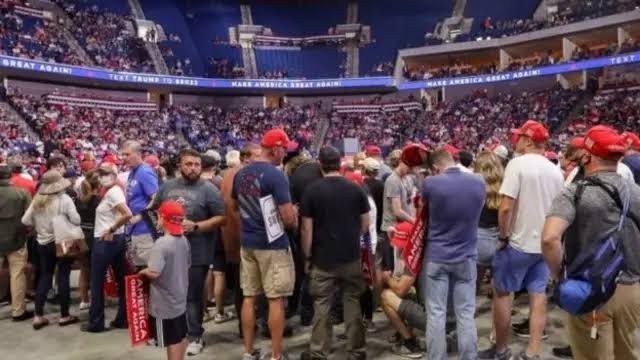 Trump Faces Protests at Texas Rally for Senate Candidate Ken Paxton