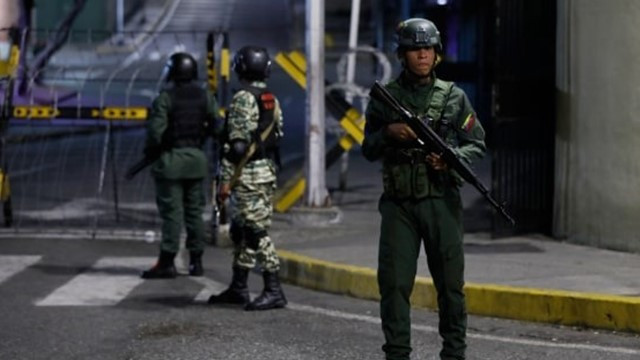 US Orders Americans to Leave Venezuela Immediately Due to Armed Blockade