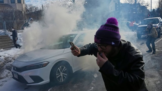 Protests Intensify in Minneapolis as ICE Agents Clash with Locals, Use Tear Gas