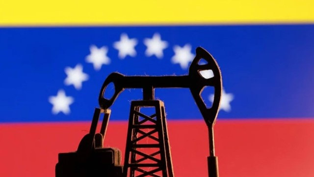 US Moves to Further Ease Sanctions on Venezuela’s Oil Industry