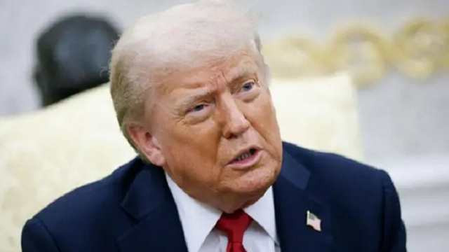 Trump Says Iran’s Leadership ‘Paralyzed,’ Signals Interest in Shaping Future Leadership