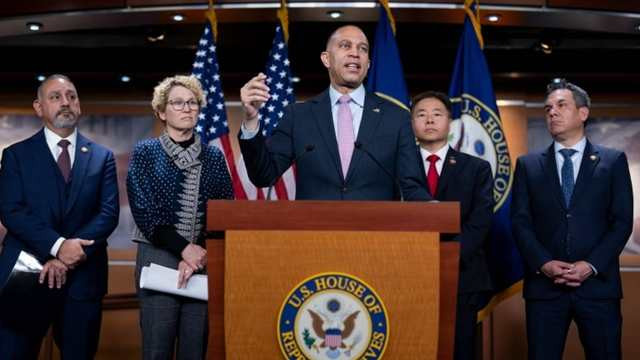 US Democrats Signal Opposition to Additional Pentagon Funding for Iran War