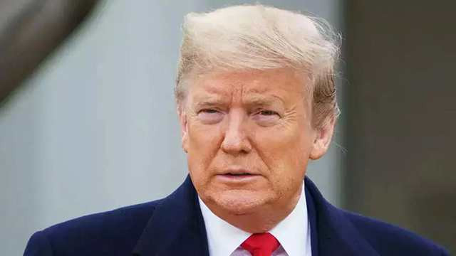 Trump Vows to Maintain Blockade on Iran Ports Amid Uncertain Peace Talks