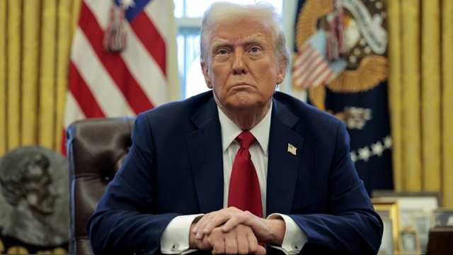 US Begins Massive Tariff Refund After Court Strikes Down Trump-Era Duties