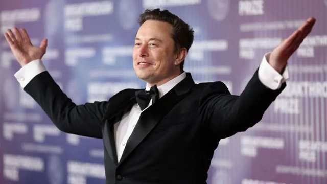 Elon Musk Poised to Become the World's First Trillionaire