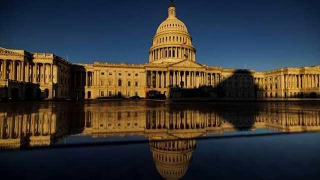 Heat Rises in US Midterm Election Campaigns; Focus Shifts to Mississippi and Alaska