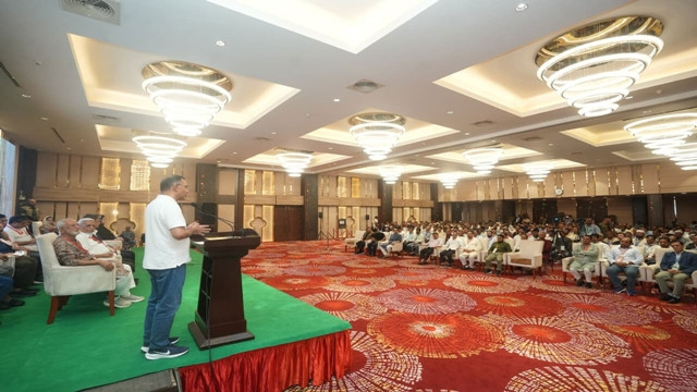 PM Tarique Rahman Aims for 'Better Bangladesh' Over Foreign Models